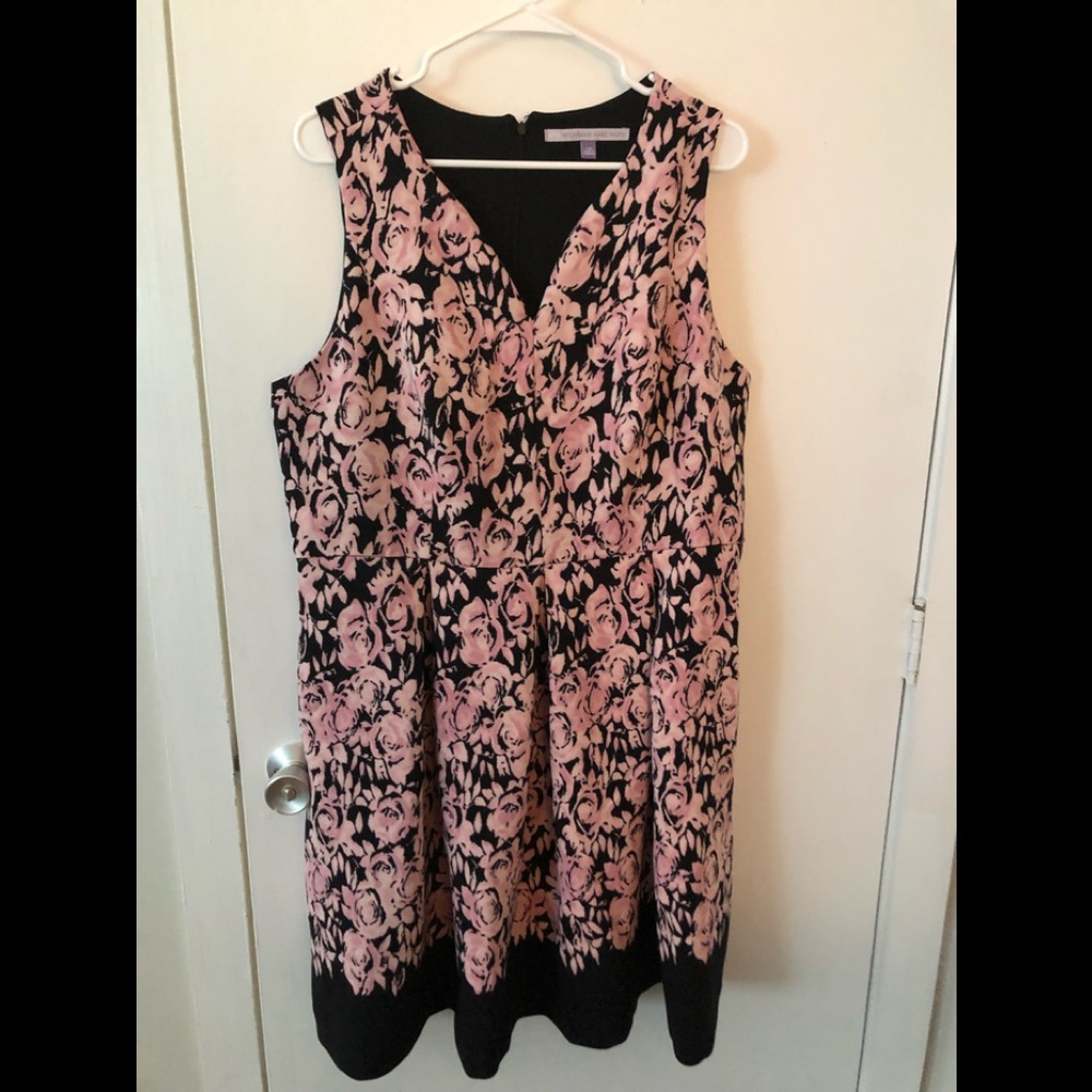 Gorgeous black and pink dress... with pockets!